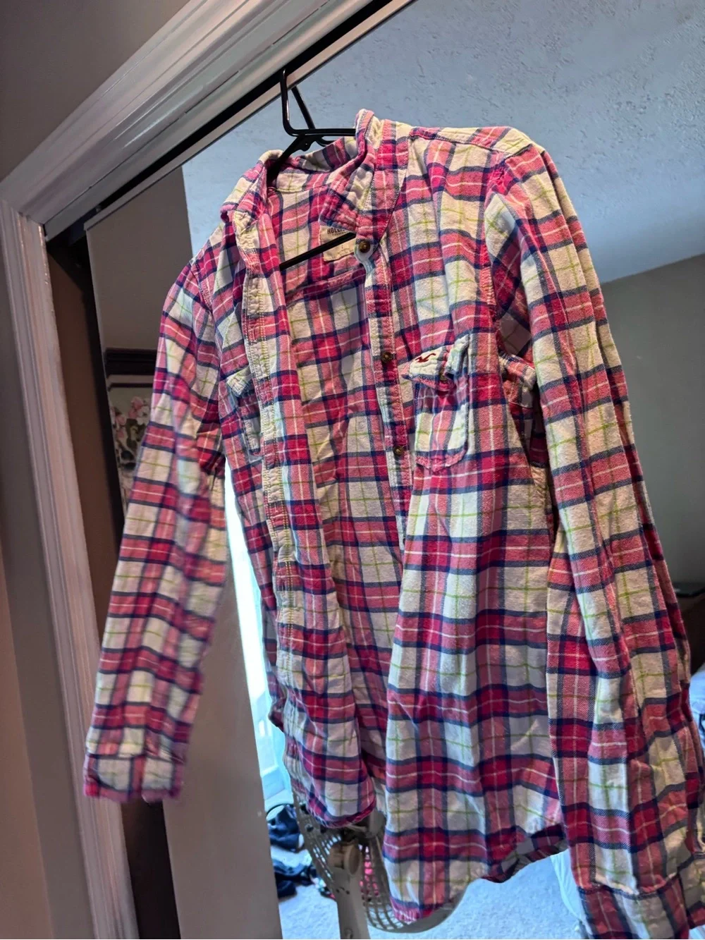 Hollister Pink, White and Pink Plaid Button-Up Shirt